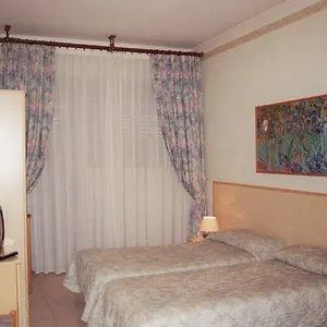 https://poggio-ducale.sicilyhotelsitaly.net